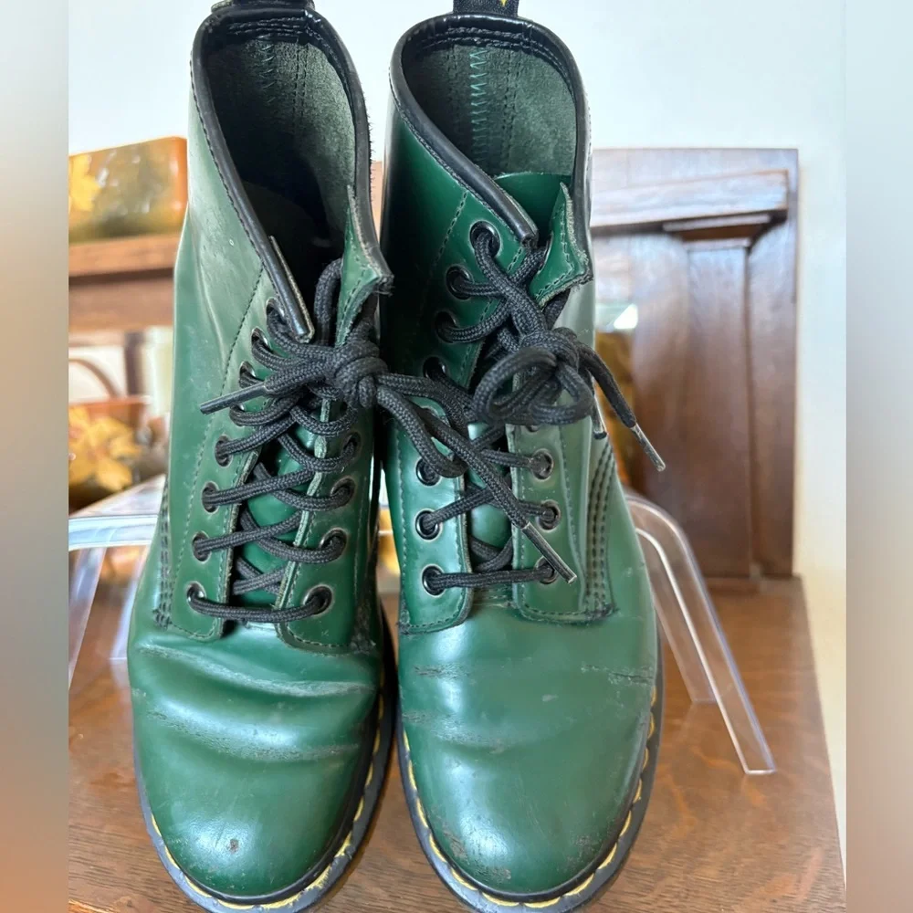Doc Martens 1460 smooth leather green boots women size 7. - Picture 7 of 15